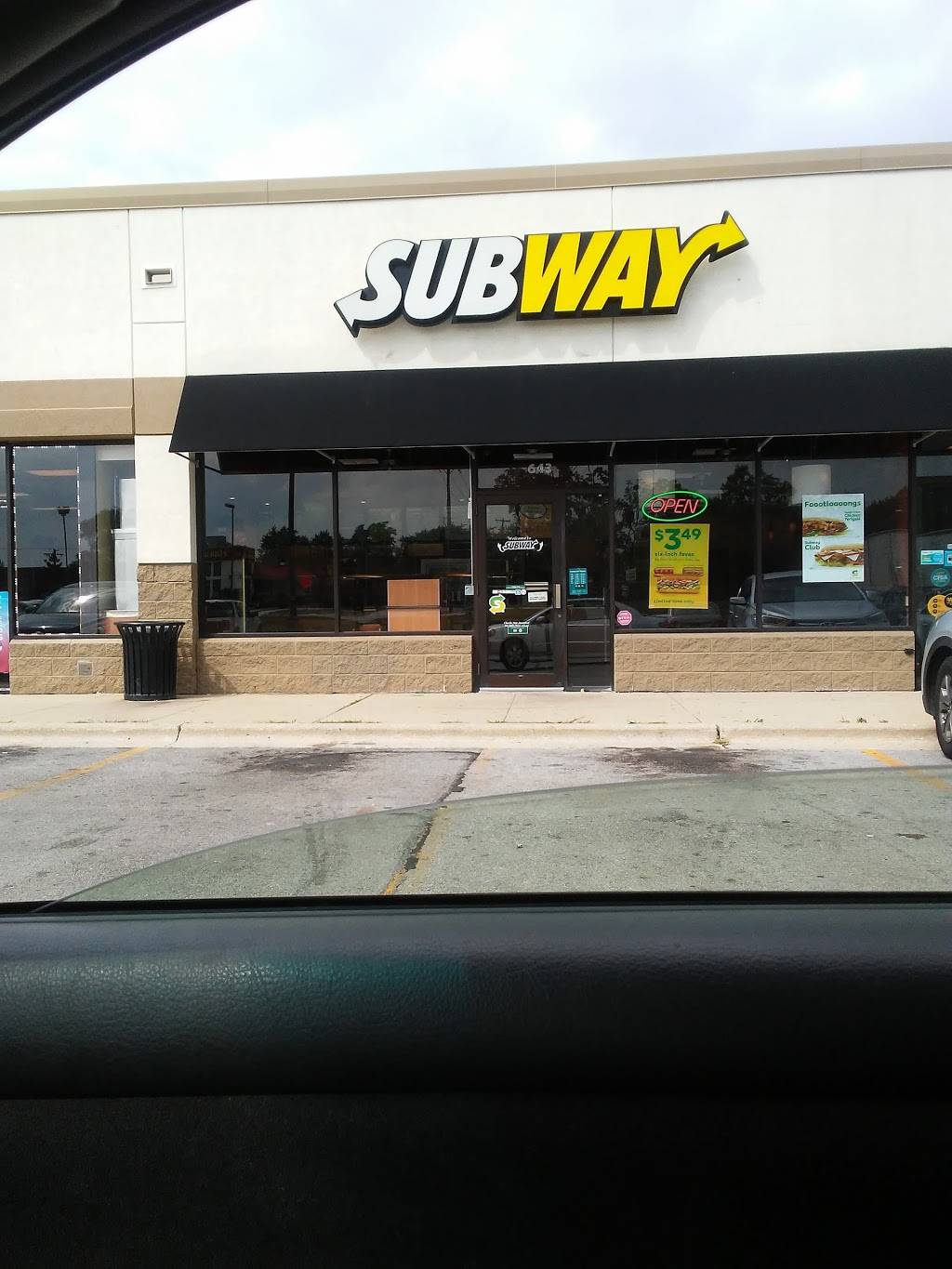 Subway Restaurants | restaurant | 643 W Lincoln Hwy, Chicago Heights, IL 60411, USA | 7083002312 OR +1 708-300-2312