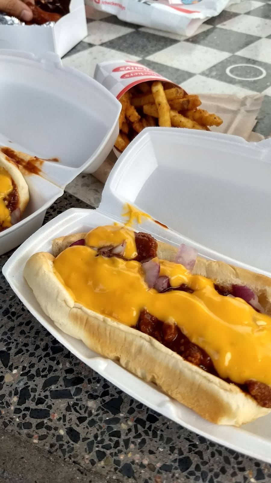 Checkers | restaurant | 3325 W University Ave, Gainesville, FL 32607, USA | 3523777119 OR +1 352-377-7119