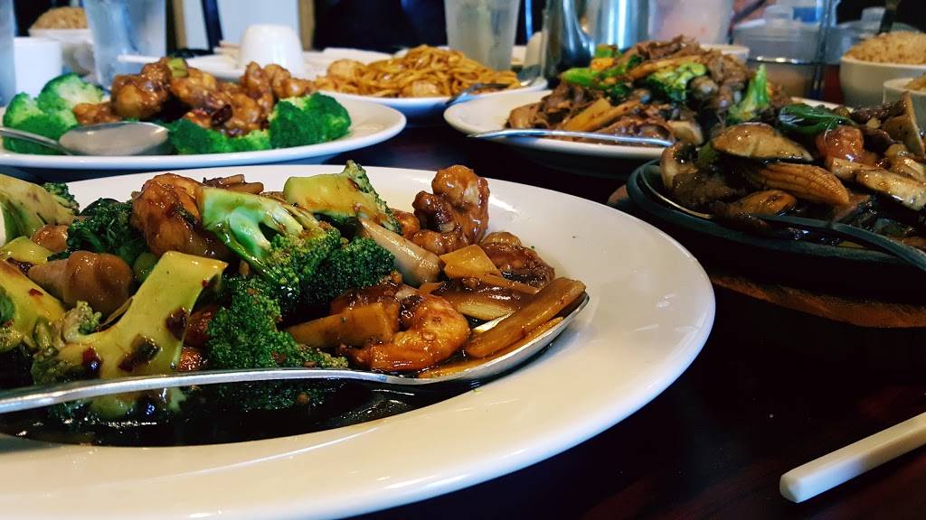 Hunan Dynasty | restaurant | 215 Pennsylvania Ave SE, Washington, DC 20003, USA | 2025466161 OR +1 202-546-6161