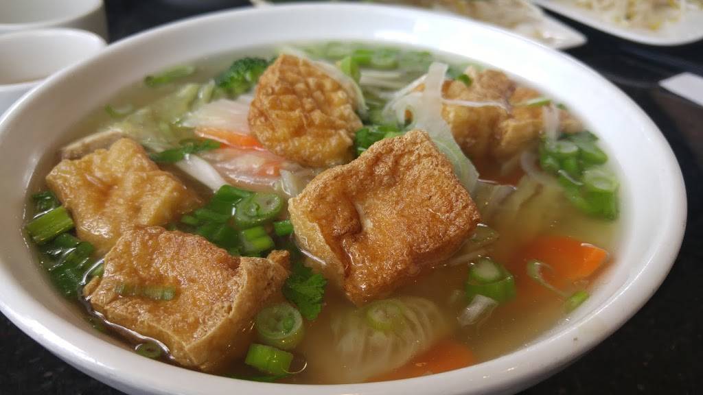 Lac Vien Vietnamese Restaurant | restaurant | 141 Cartwright Ave, North York, ON M6A 1V4, Canada | 6473447933 OR +1 647-344-7933