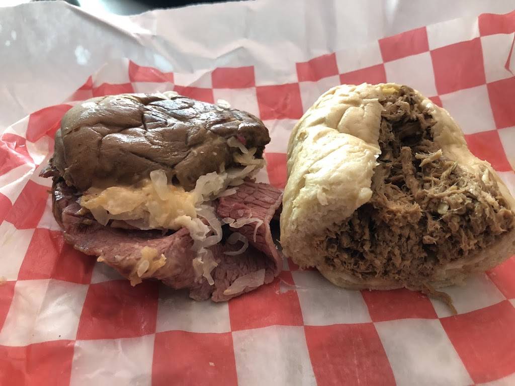 Dooleys Lake House Pub | restaurant | 310 W Buffalo St, New Buffalo, MI 49117, USA | 2694692247 OR +1 269-469-2247