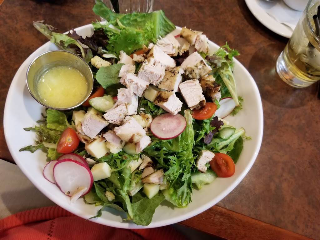 Twisted Rooster Chesterfield | meal takeaway | 45225 Marketplace Blvd, Chesterfield Township, MI 48051, USA | 5869491470 OR +1 586-949-1470