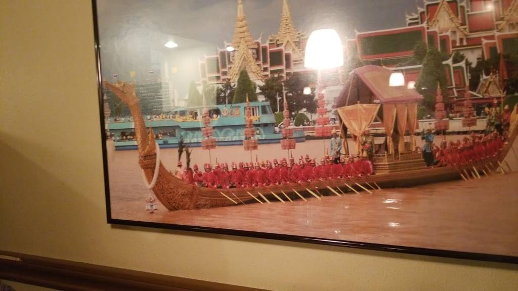 Pear Thai Cuisine | restaurant | 710 Commercial Ave, Anacortes, WA 98221, USA | 3602934004 OR +1 360-293-4004