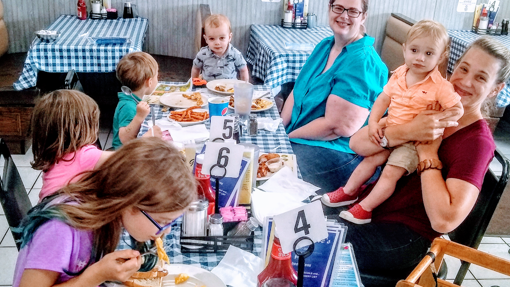 Gene & Steves Airport Diner | restaurant | 192 Hamilton St, Leominster, MA 01453, USA | 9787284473 OR +1 978-728-4473