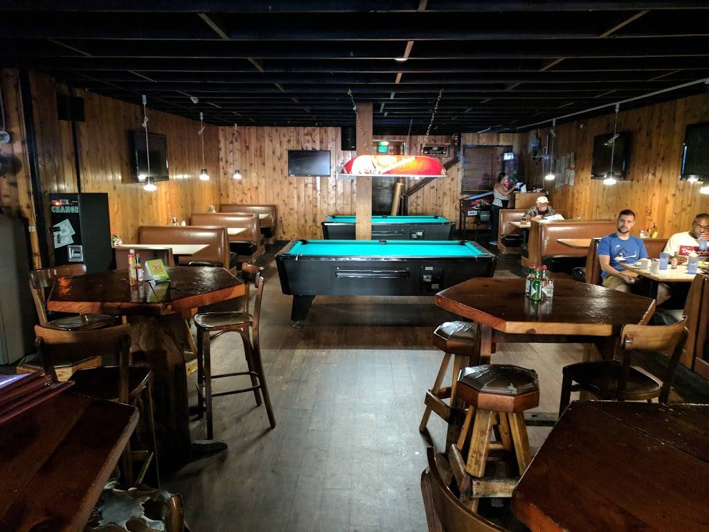 Toms Peacock Bar & Grill | restaurant | 125 SW 2nd St, Corvallis, OR 97333, USA | 5417548522 OR +1 541-754-8522