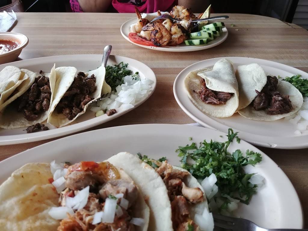 Tacos Don Pepes | restaurant | 809 S Park Ave, Apopka, FL 32703, USA | 4078846311 OR +1 407-884-6311