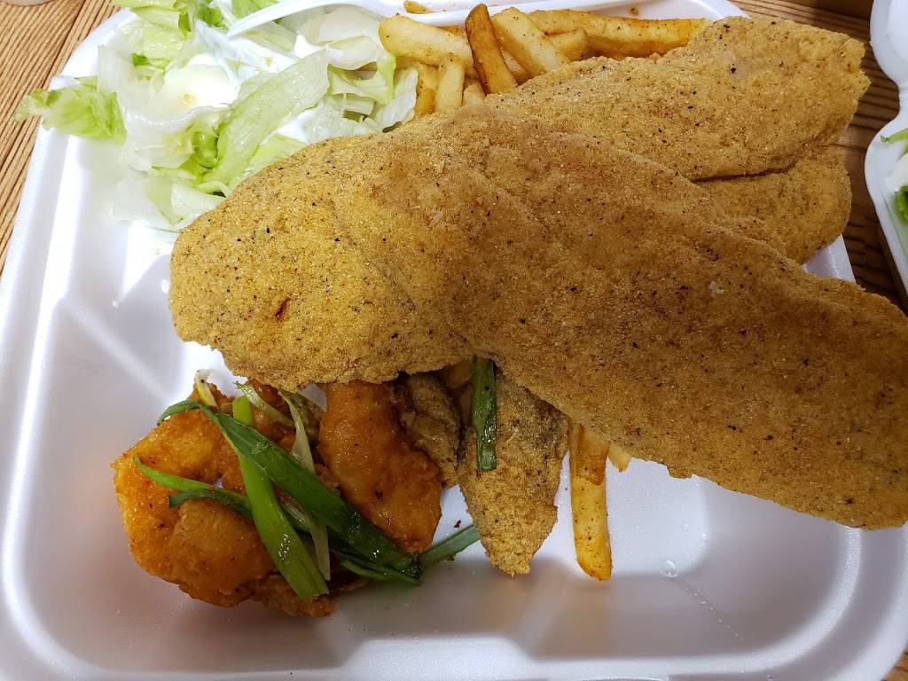 Lilys Seafood Bar And Grill | restaurant | 7817 College St, Beaumont, TX 77707, USA | 4095544421 OR +1 409-554-4421