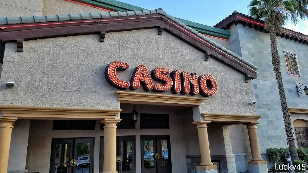 Charlies Market Buffet | restaurant | 4575 Boulder Hwy, Las Vegas, NV 89121, USA | 70295190004211 OR +1 702-951-9000 ext. 4211