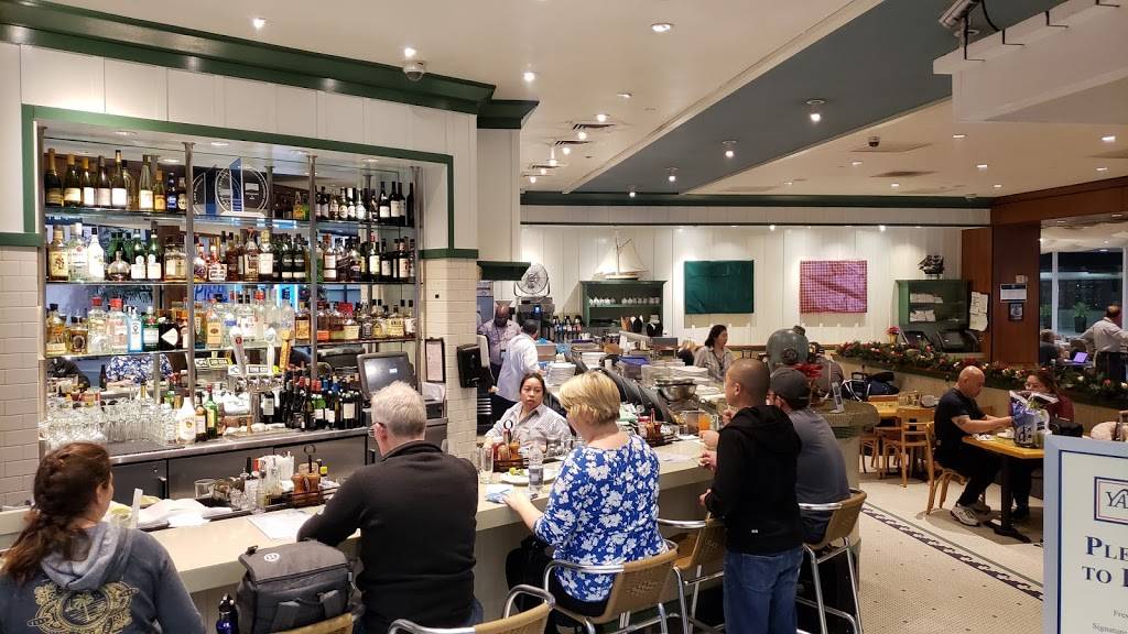 Yankee Pier | restaurant | Terminal 3 S McDonnell Rd, San Francisco, CA 94128, USA | 6508218938 OR +1 650-821-8938