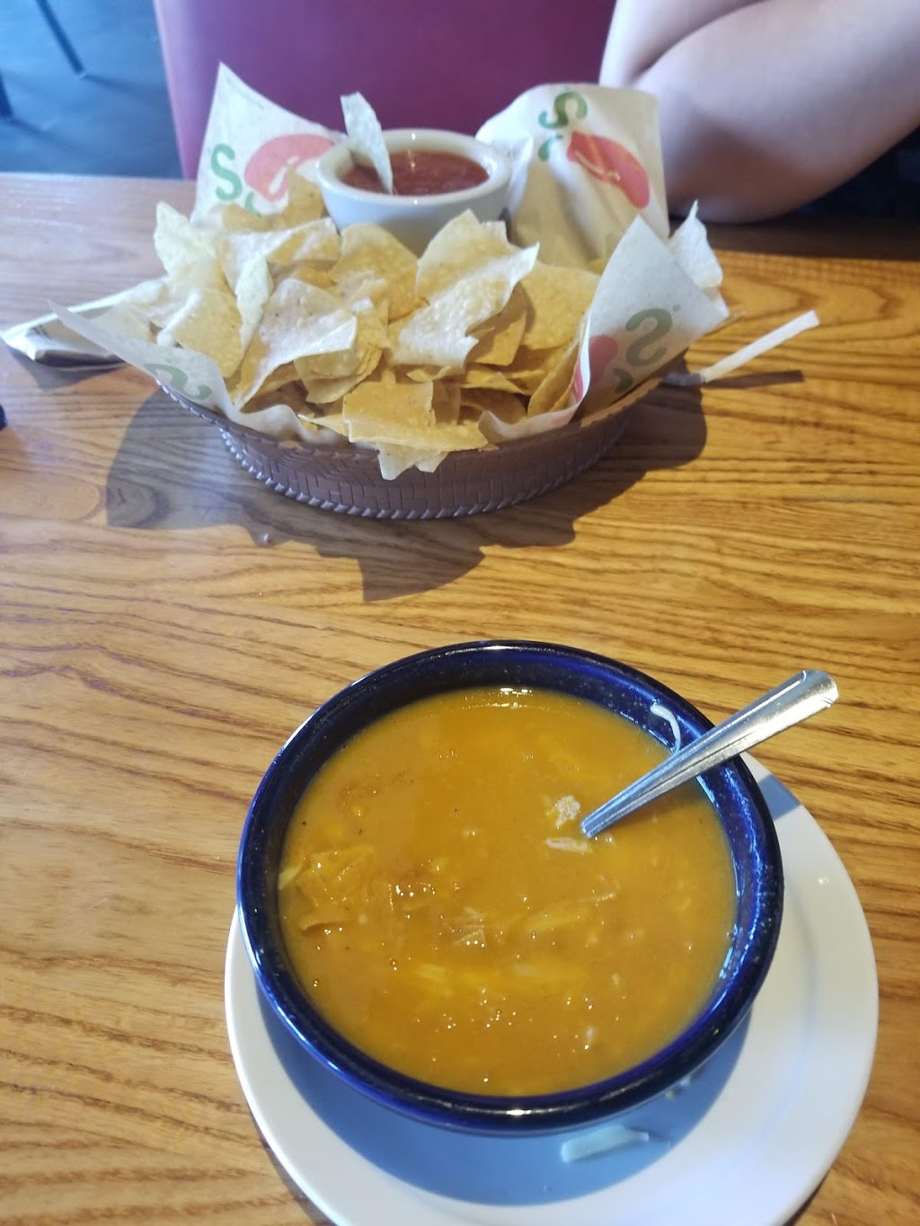 Chilis Grill & Bar | restaurant | 301 Constitution Dr, West Monroe, LA 71292, USA | 3183237112 OR +1 318-323-7112