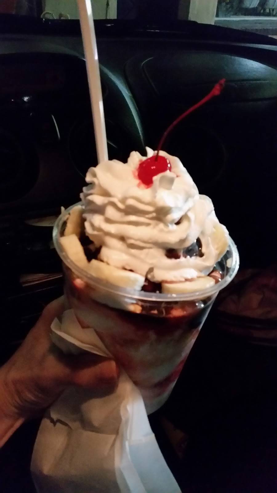 Barones Waterice & Ice cream | restaurant | 532 Burmont Rd, Drexel Hill, PA 19026, USA | 6107421017 OR +1 610-742-1017