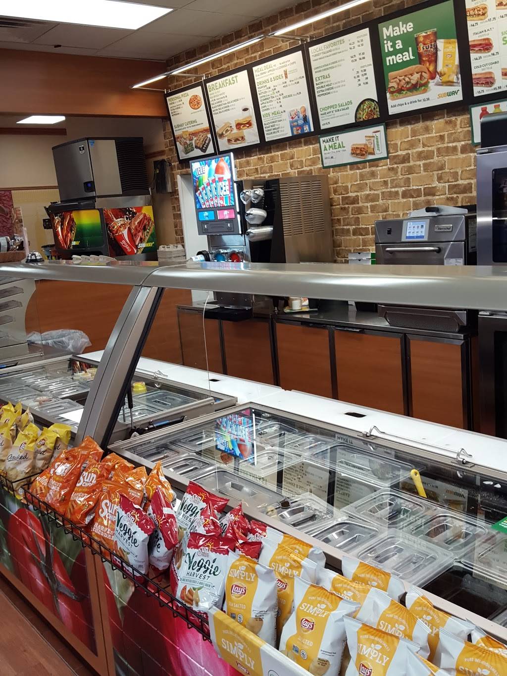 Subway Restaurants | restaurant | 5626 Walzem Rd, San Antonio, TX 78218, USA | 2106468052 OR +1 210-646-8052