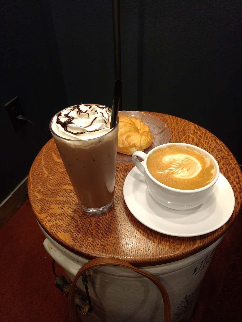 The Java House - Mormon Trek | cafe | 713 Mormon Trek Blvd, Iowa City, IA 52246, USA | 3198871215 OR +1 319-887-1215