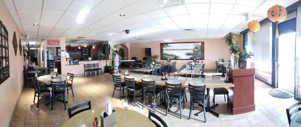 Pho CT Vietnamese Restaurant | restaurant | 8366 Topanga Canyon Blvd, Canoga Park, CA 91304, USA | 8188889746 OR +1 818-888-9746