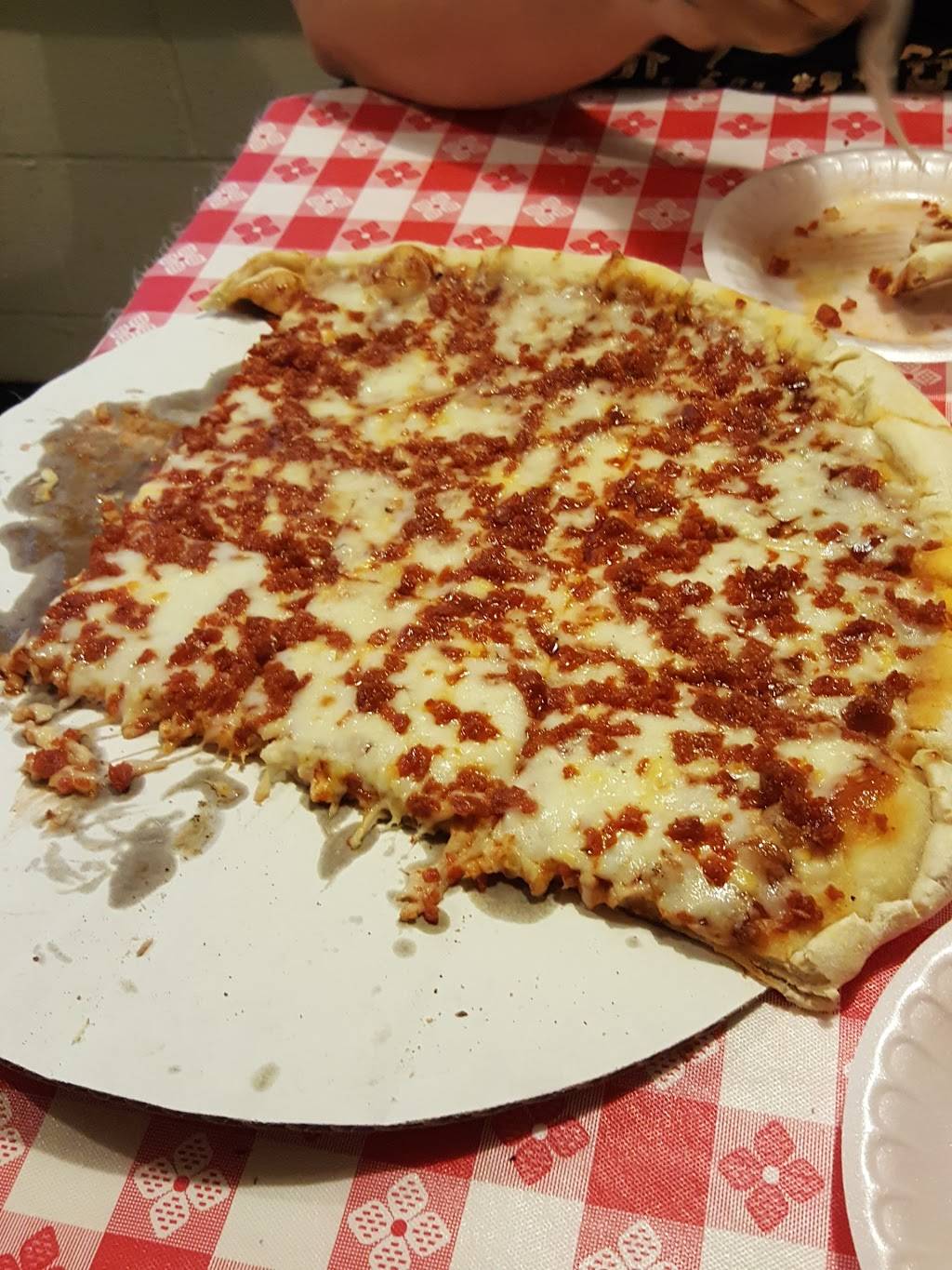 Battle Ground Pizza King | restaurant | 105 North St, Battle Ground, IN 47920, USA | 7655672790 OR +1 765-567-2790