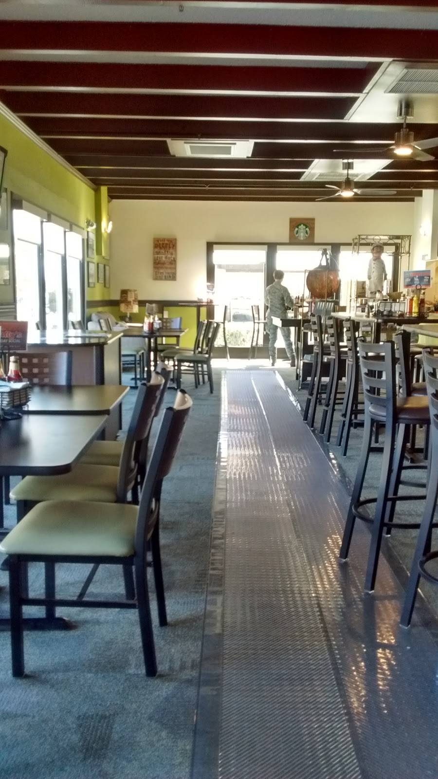 Back Street Grill | restaurant | 870 Adams Ave, Bldg 110, March Air Reserve Base, CA 92518, USA | 9516553663 OR +1 951-655-3663