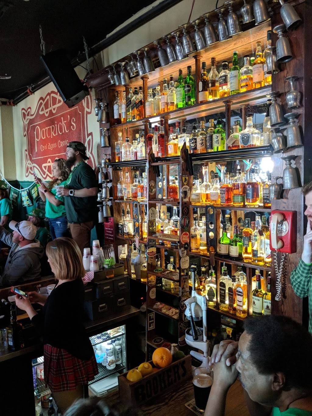 Patricks Irish Pub | restaurant | 909 8th Ave, Greeley, CO 80631, USA | 9703014683 OR +1 970-301-4683