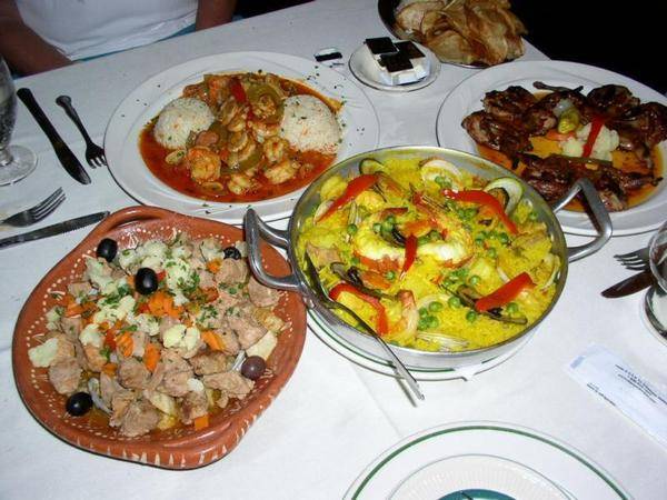 Lisboa Restaurante | restaurant | 19 Lafayette St ** KITCHEN CLOSED 3:00 - 5:00 PM**, Waterbury, CT 06708, USA | 2037540789 OR +1 203-754-0789