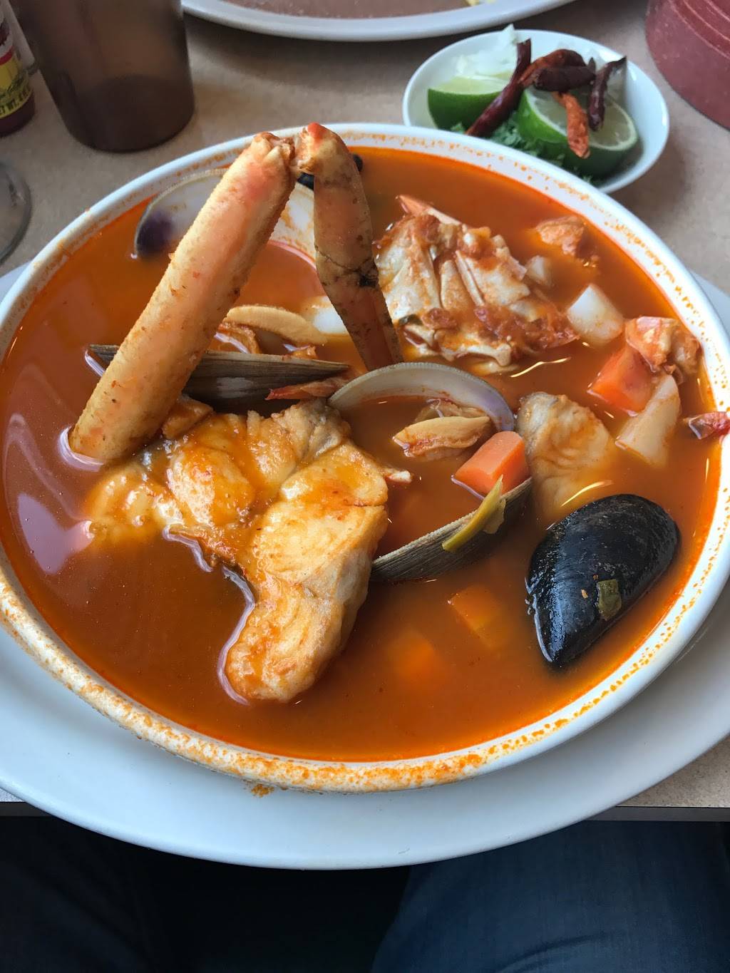 Mariscos El Amigo 3 | restaurant | 1120 S York Rd, Bensenville, IL 60106, USA | 6304225381 OR +1 630-422-5381