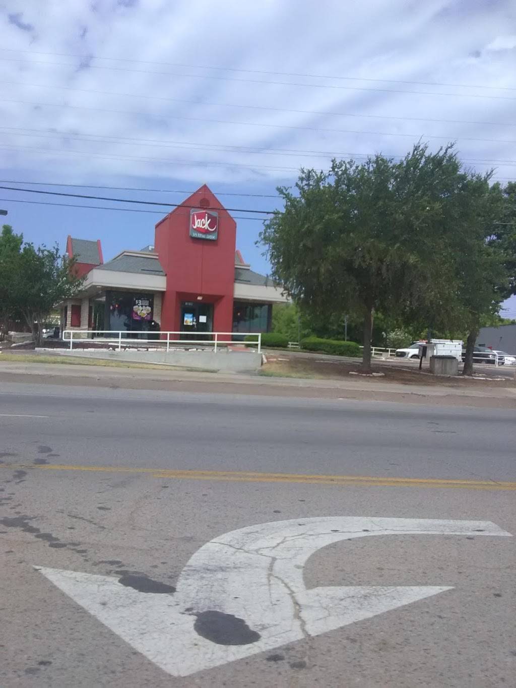 Jack in the Box | restaurant | 1010 S Morgan St, Granbury, TX 76048, USA | 8175738093 OR +1 817-573-8093