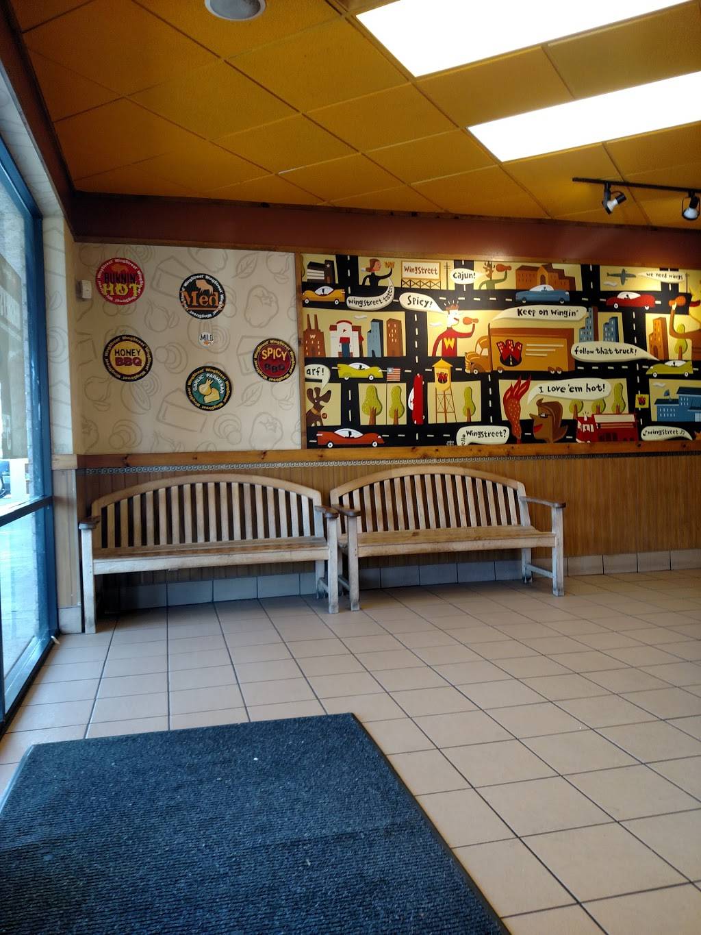 Pizza Hut | restaurant | 8225 W Indian School Rd #1, Phoenix, AZ 85033, USA | 6238731109 OR +1 623-873-1109