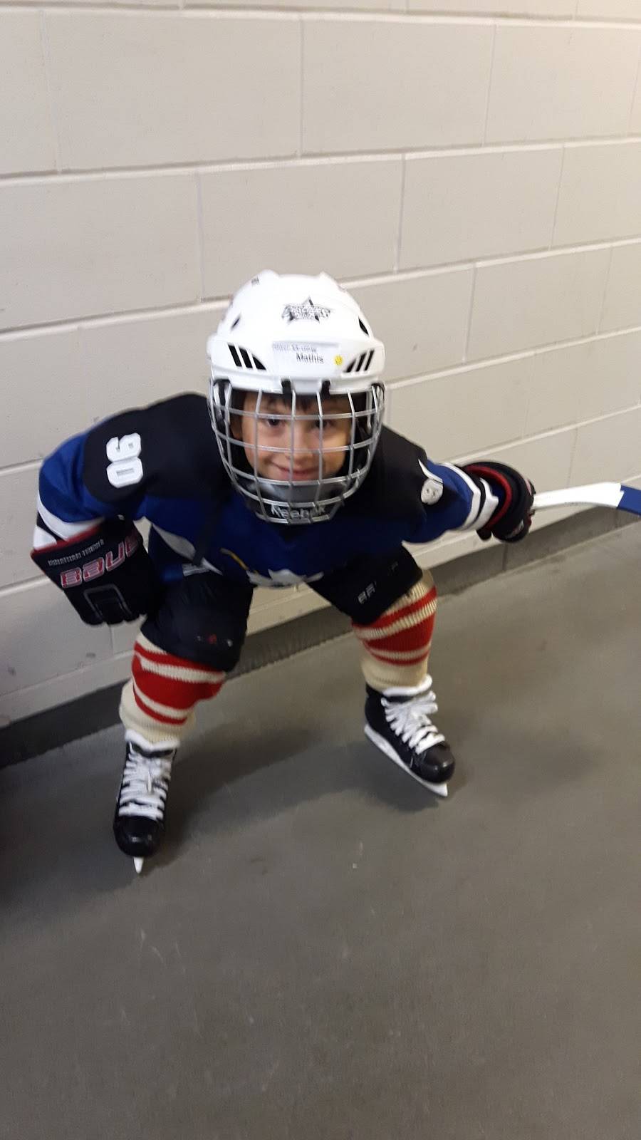 Complexe sportif Sani Marc | restaurant | 701 Rue de Lacadie, Victoriaville, QC G6T 1W4, Canada | 8197514522 OR +1 819-751-4522