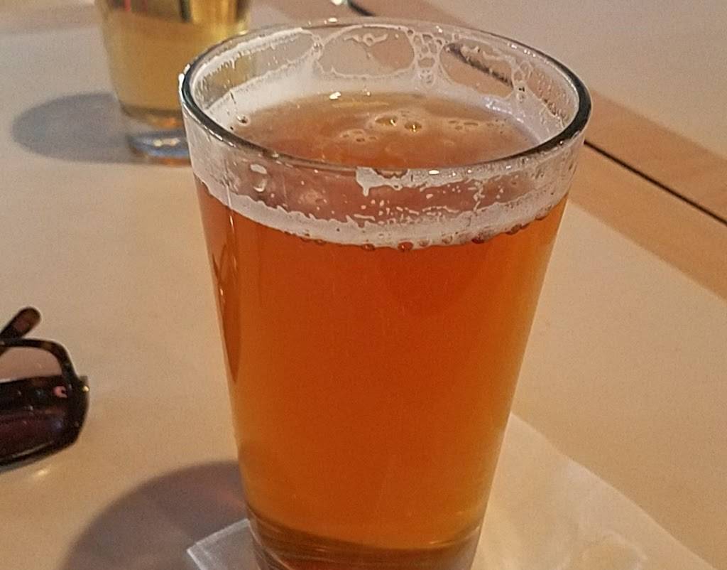 Blue Diamond Pool Grill | restaurant | 3330 Commercial St SE, Salem, OR 97302, USA | 5033858770 OR +1 503-385-8770