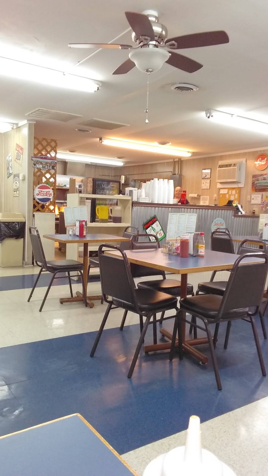 Charleys Restaurant | restaurant | 1705 E Main St, Albemarle, NC 28001, USA | 7049825214 OR +1 704-982-5214