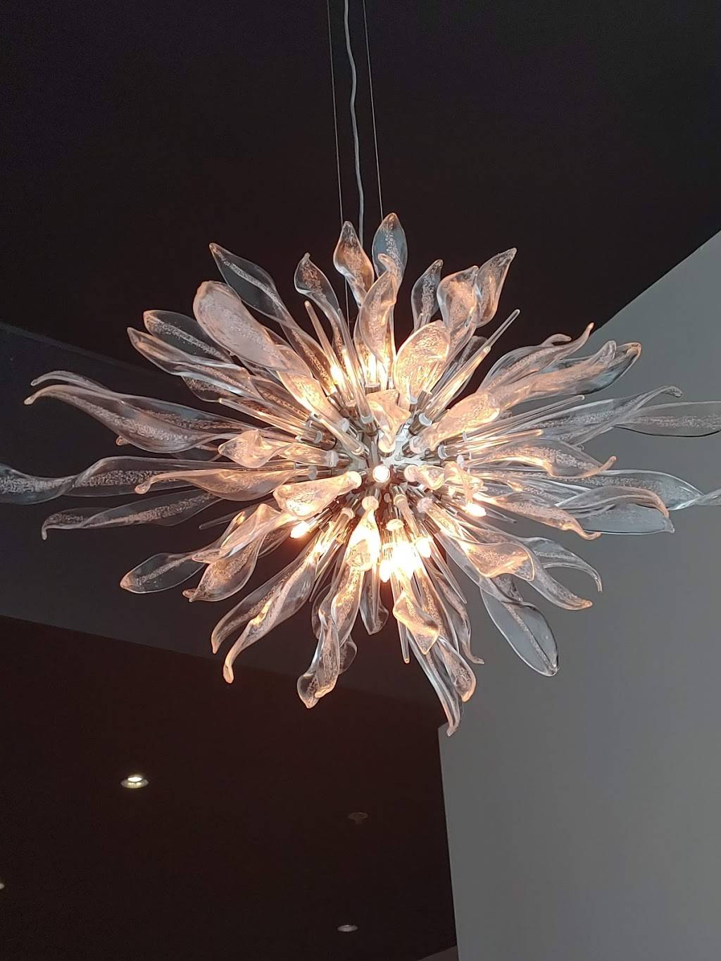 Cork + Table Kitchen and Bar | restaurant | 23 Court St, Plymouth, MA 02360, USA | 7744543683 OR +1 774-454-3683