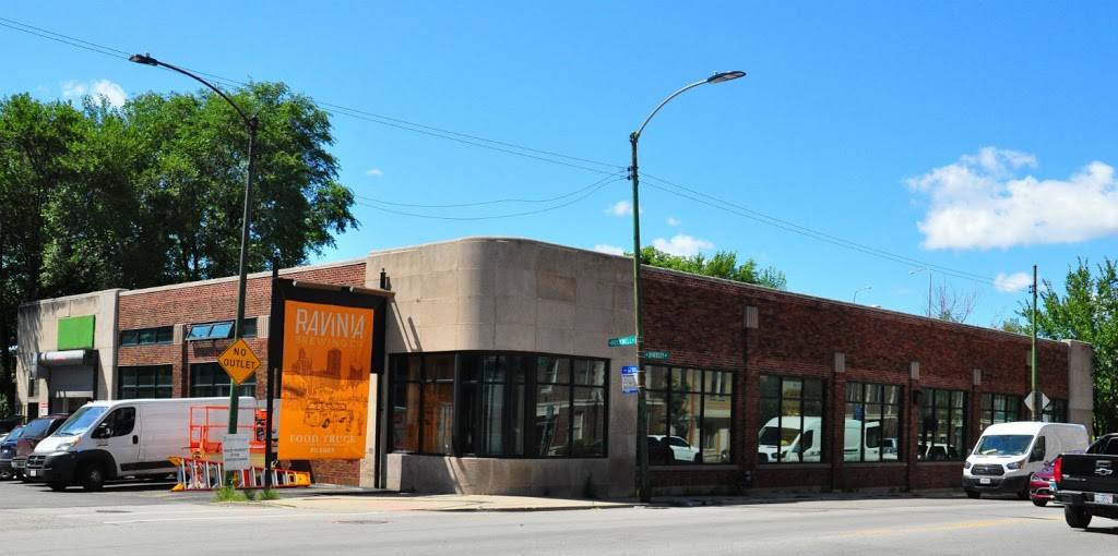 Ravinia Brewing Company | restaurant | 2601 W Diversey Ave, Chicago, IL 60647, USA | 7733625553 OR +1 773-362-5553