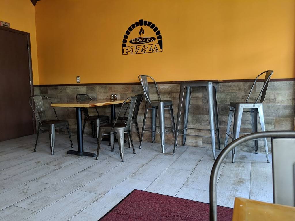 Ginos Pizza | restaurant | 4316 Forest Hill Blvd, Palm Springs, FL 33406, USA | 5619697444 OR +1 561-969-7444