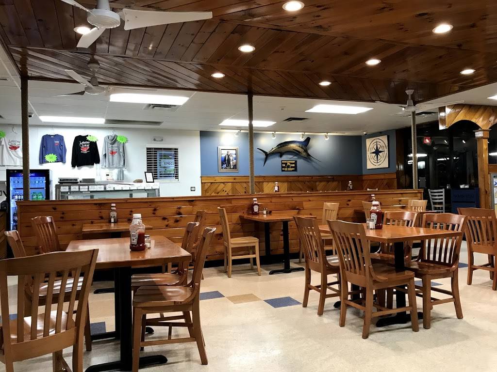 Lobster Claw Seafoods | restaurant | 3 Main St, North Reading, MA 01864, USA | 9786646349 OR +1 978-664-6349