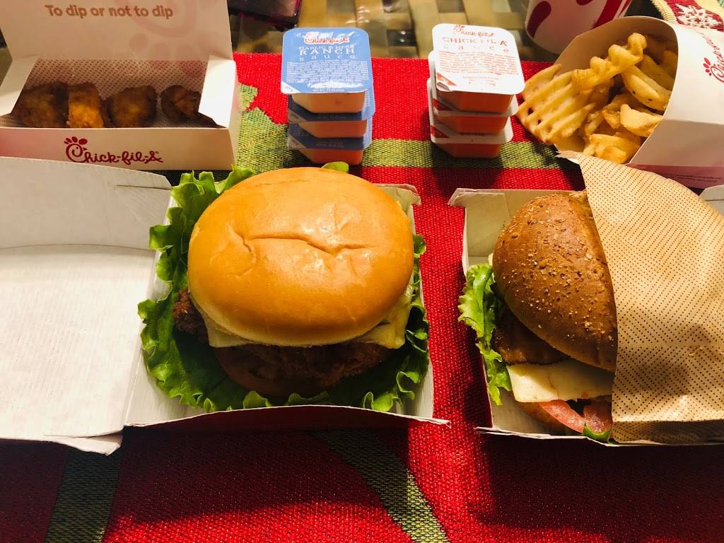 Chick-fil-A | restaurant | 73 Pleasant Valley St, Methuen, MA 01844, USA | 9788721421 OR +1 978-872-1421