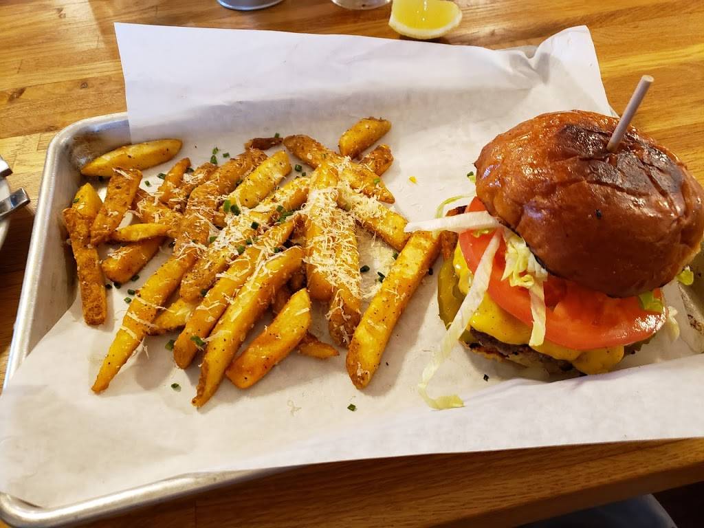 Eastside Kitchenette | restaurant | 2119 I-35 Frontage Rd, San Antonio, TX 78208, USA | 2105072568 OR +1 210-507-2568