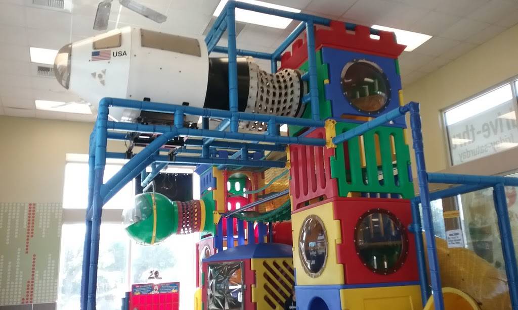 McDonalds | cafe | 125 Windsor River Rd, Windsor, CA 95492, USA | 7078370446 OR +1 707-837-0446