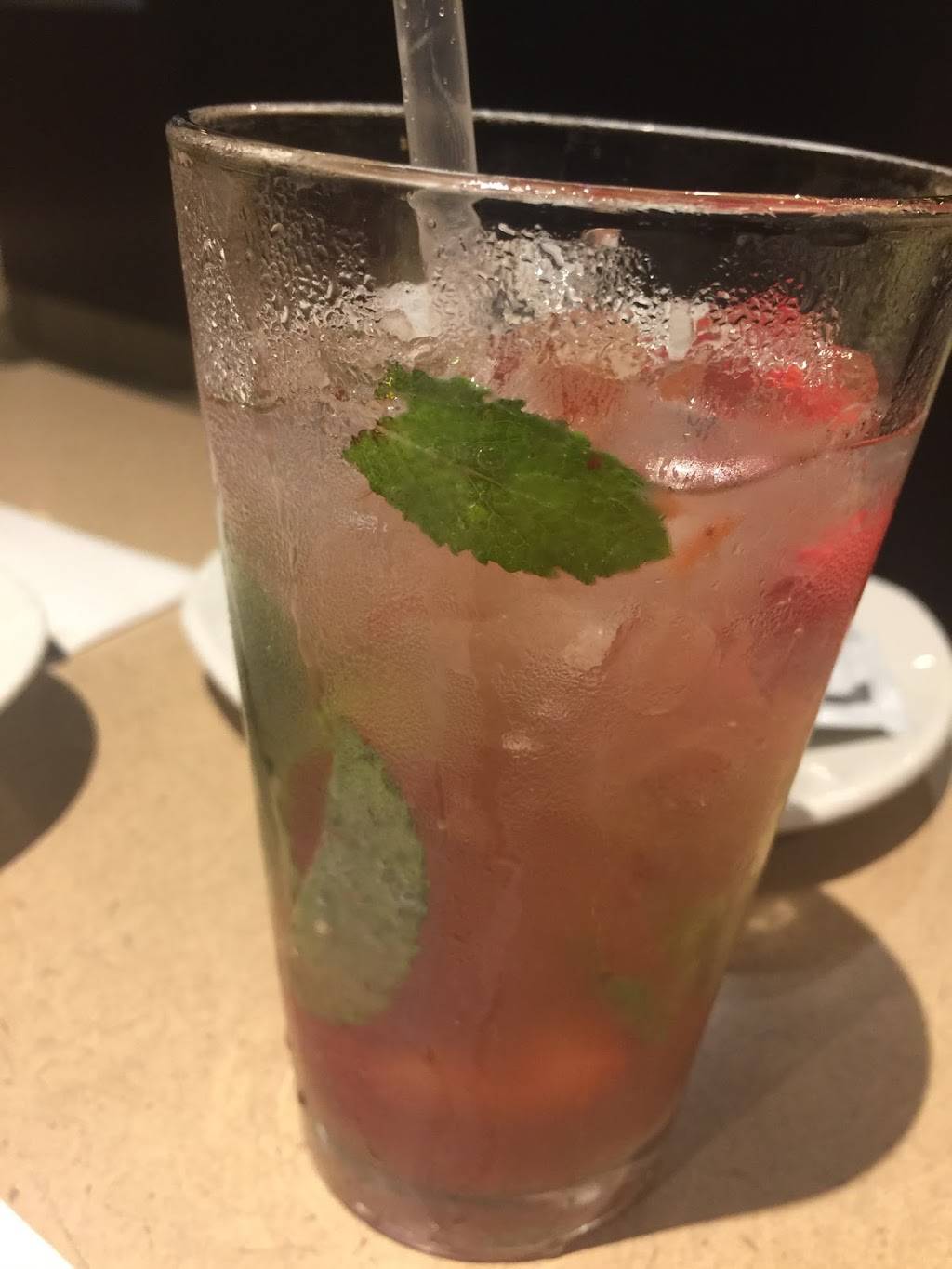 Rôtisserie St-Hubert | restaurant | 1111 Boulevard des Laurentides, Laval, QC H7N 5B5, Canada | 5143855555 OR +1 514-385-5555