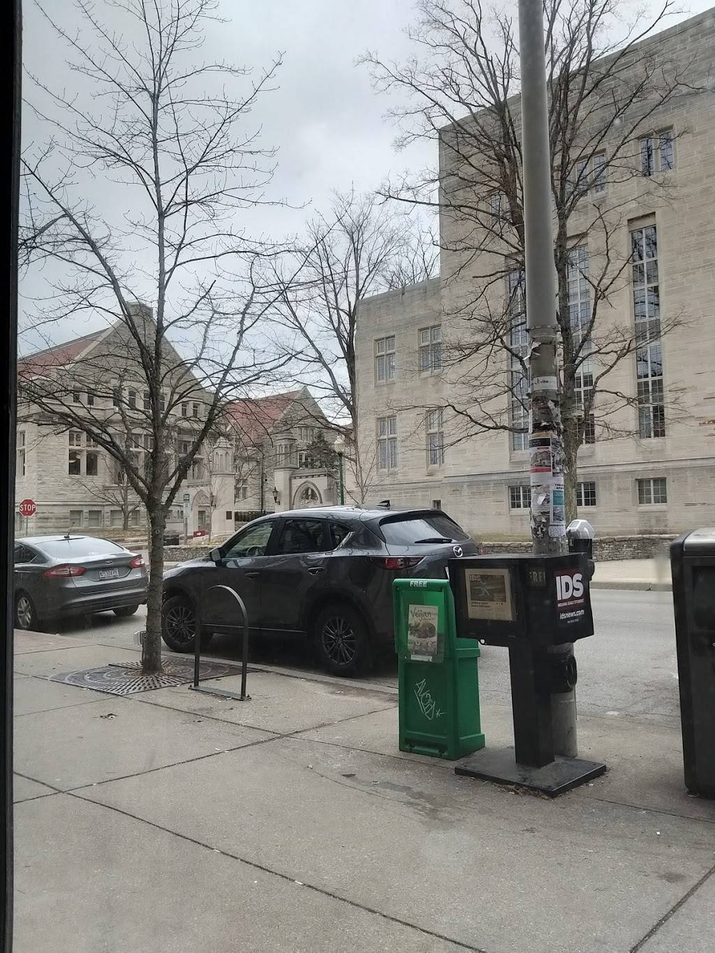 Starbucks | cafe | 110 S Indiana Ave, Bloomington, IN 47408, USA | 8123336075 OR +1 812-333-6075