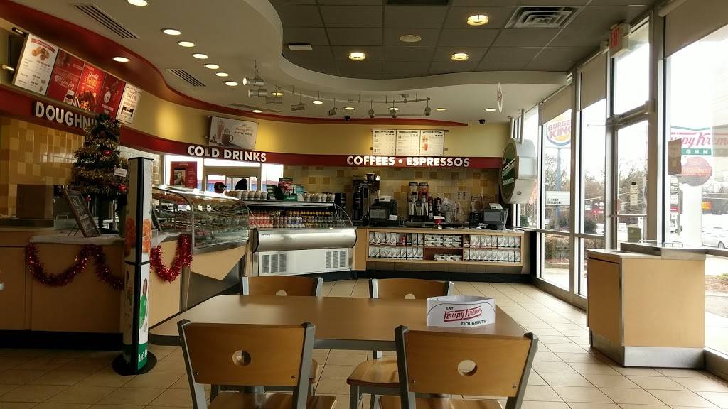 Krispy Kreme | bakery | 4244 Elvis Presley Blvd, Memphis, TN 38116, USA | 9013320620 OR +1 901-332-0620