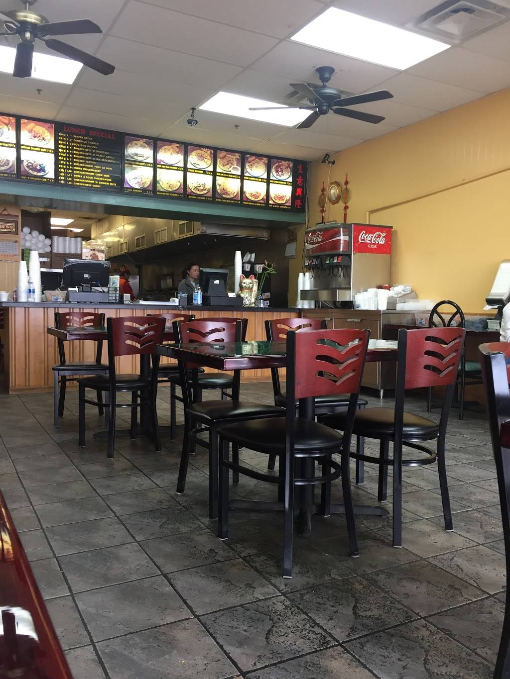 Great Wall Chinese Restaurant | meal takeaway | 410 N Hillside St, Wichita, KS 67214, USA | 3166880881 OR +1 316-688-0881