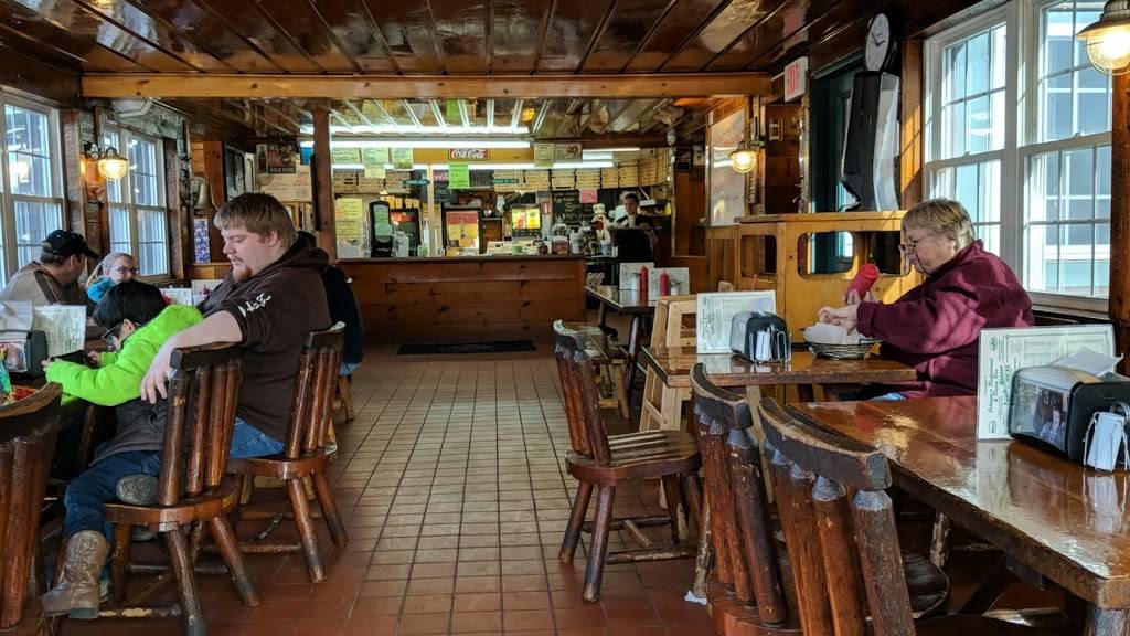 Johnsons Restaurant and Dairy Bar | restaurant | 164 Boston Rd, Groton, MA 01450, USA | 9784486840 OR +1 978-448-6840