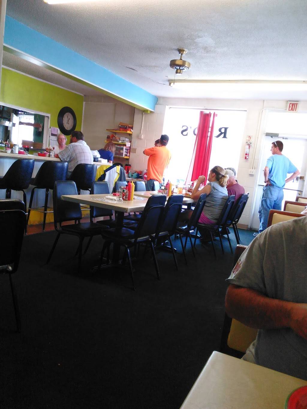 Reds Cafe | restaurant | 1417 E Grand Ave, Haysville, KS 67060, USA | 3162002744 OR +1 316-200-2744