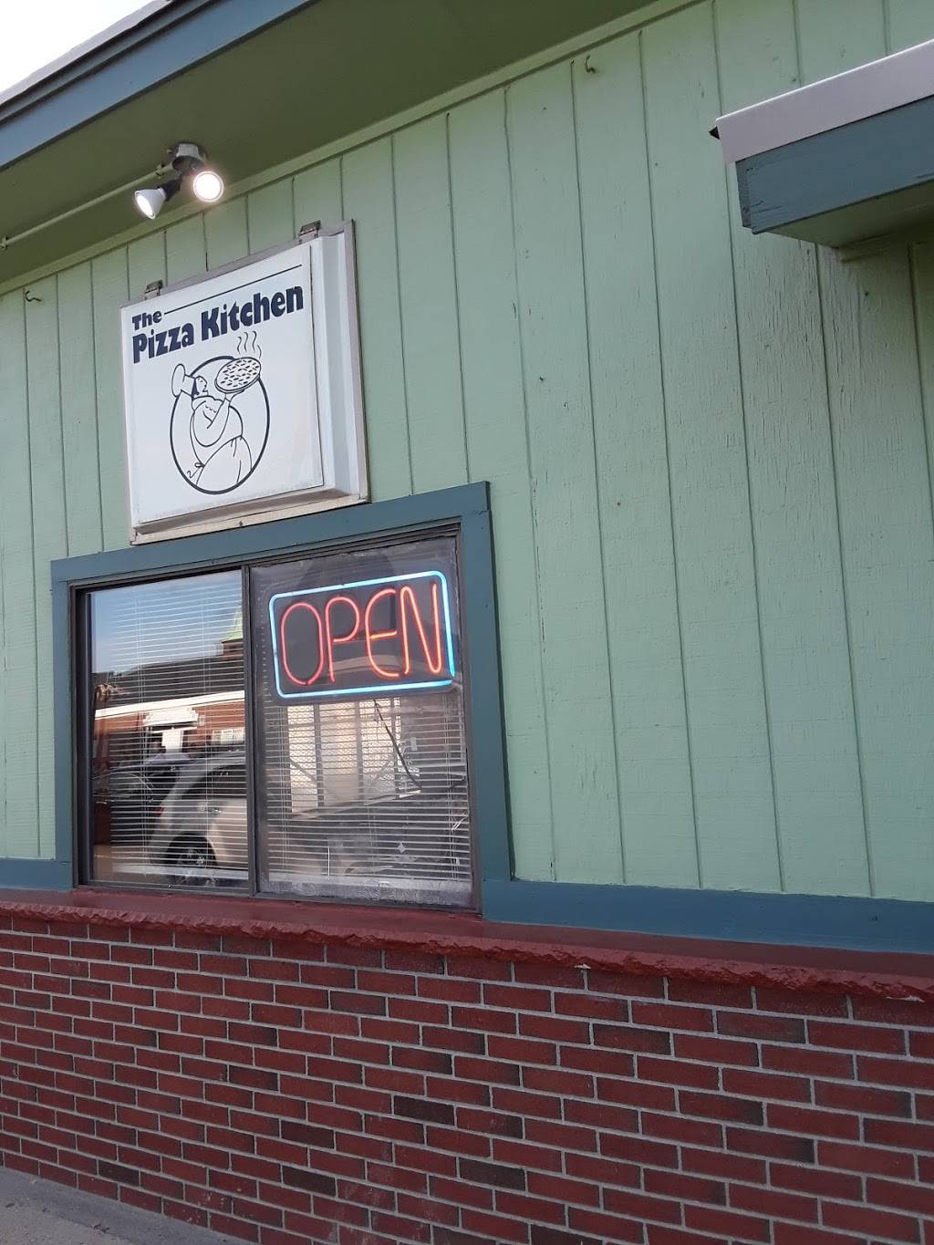 The Pizza Kitchen | restaurant | 76 Revere Beach Blvd, Revere, MA 02151, USA | 7812849710 OR +1 781-284-9710