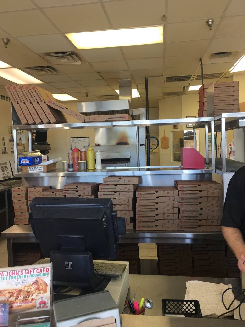 Papa Johns Pizza | restaurant | 2425 E Wabash St, Frankfort, IN 46041, USA | 7656599555 OR +1 765-659-9555