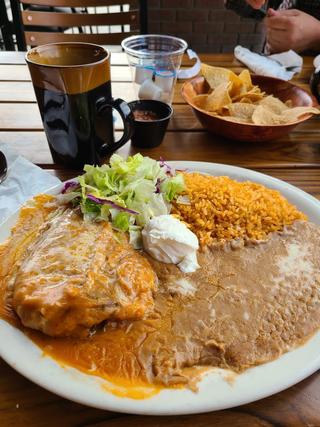 Taco Giro Mexican Grill | restaurant | 2097 E Fry Blvd, Sierra Vista, AZ 85635, USA | 5204585210 OR +1 520-458-5210