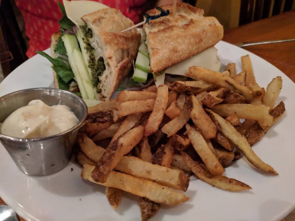 Brasserie V | restaurant | 1923 Monroe St, Madison, WI 53711, USA | 6082558500 OR +1 608-255-8500