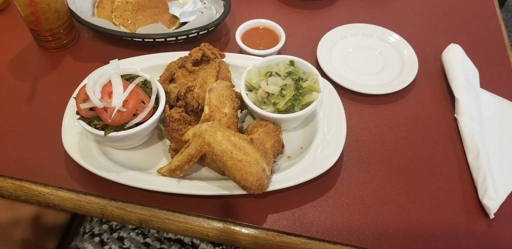 LaCreasia Soulfood Kitchen & Catering | restaurant | 330 College Ave, Rockford, IL 61104, USA | 8154849211 OR +1 815-484-9211