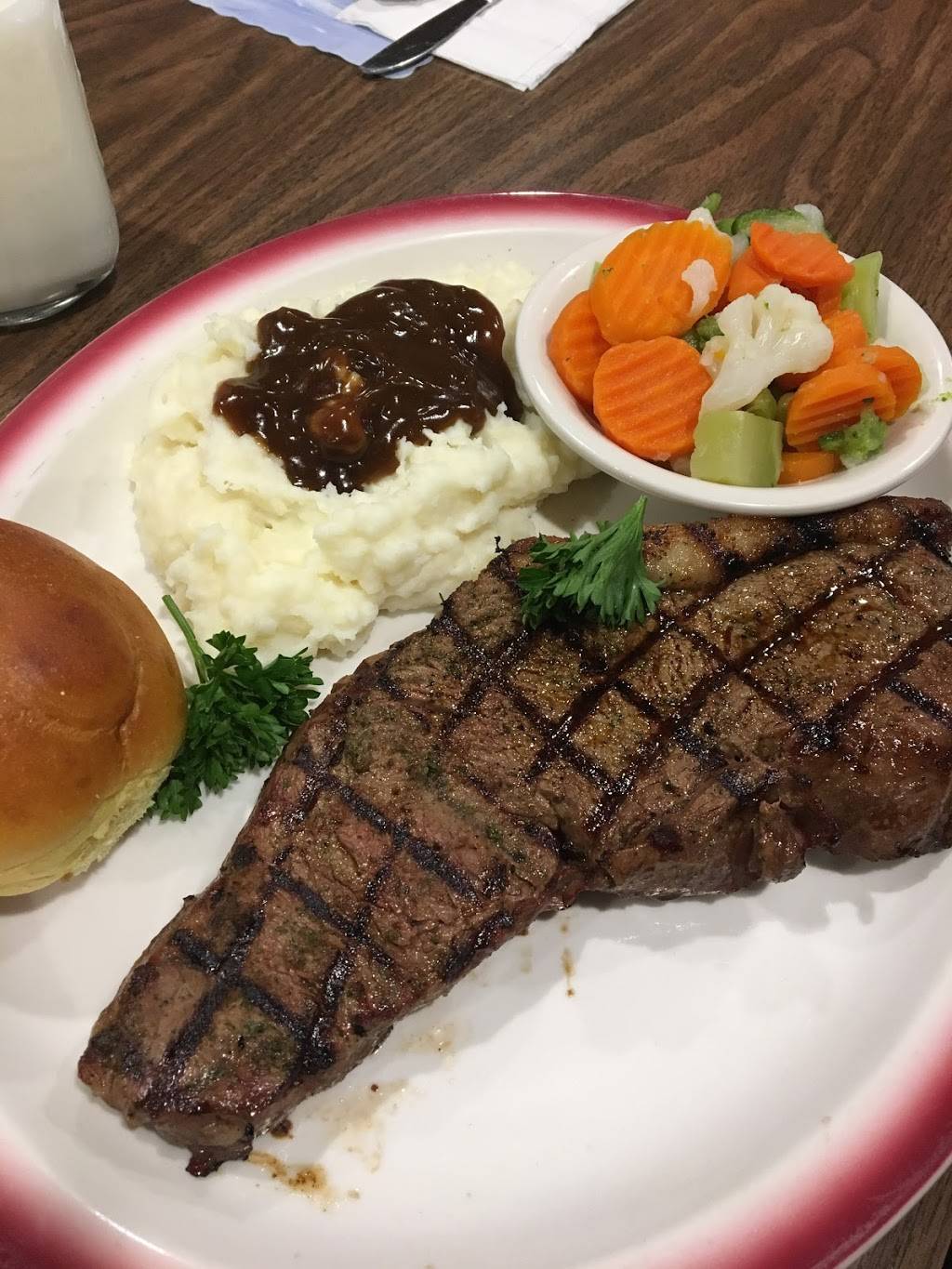 Olive Family Restaurant | restaurant | 12800 State, Rte 9W, West Coxsackie, NY 12192, USA | 5184448007 OR +1 518-444-8007