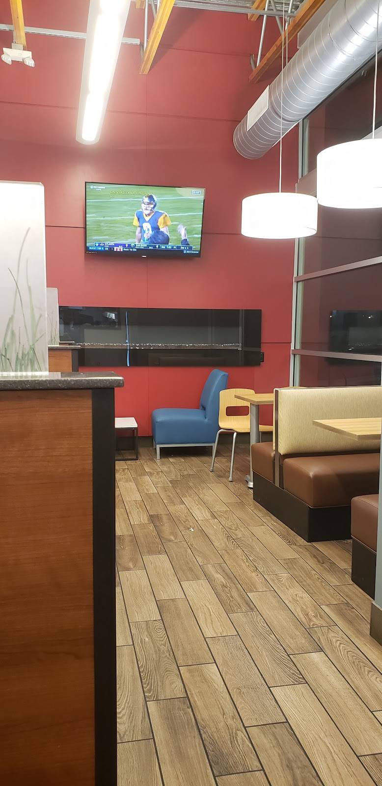 Wendys | restaurant | 13008 Eastlake Blvd, El Paso, TX 79928, USA | 9152473770 OR +1 915-247-3770