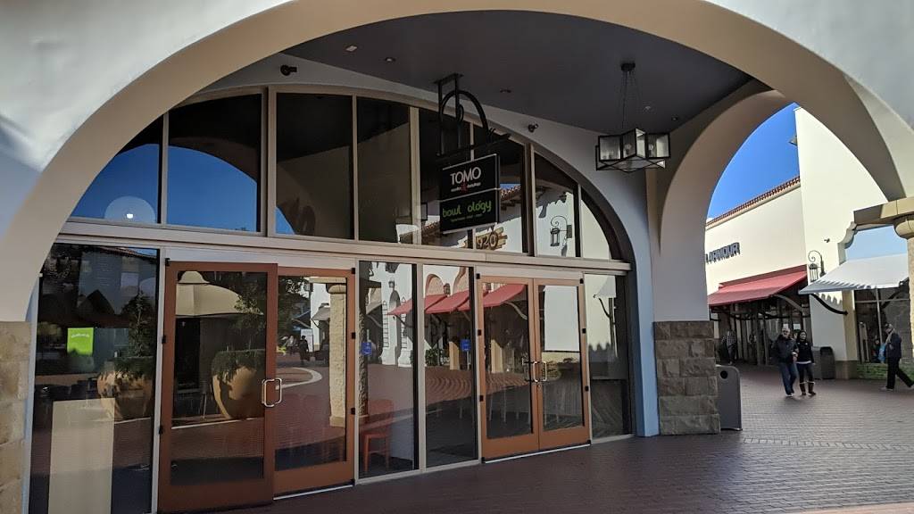 Tomo Noodles & Dumplings | restaurant | 101 W Avenida Vista Hermosa, San Clemente, CA 92672, USA | 9494417021 OR +1 949-441-7021