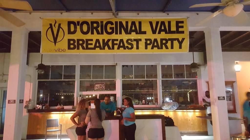 Miami Yacht Club | night club | 1001 MacArthur Causeway, Miami, FL 33132, USA | 3053779877 OR +1 305-377-9877